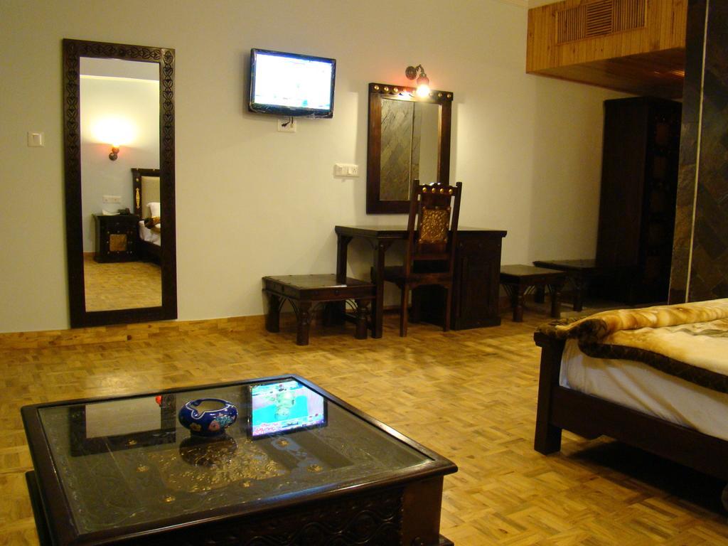 Hotel The Himachal Inn Manāli Dış mekan fotoğraf
