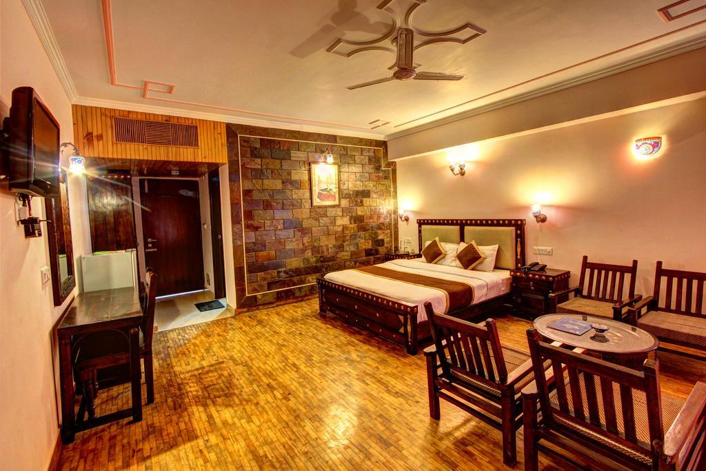 Hotel The Himachal Inn Manāli Dış mekan fotoğraf
