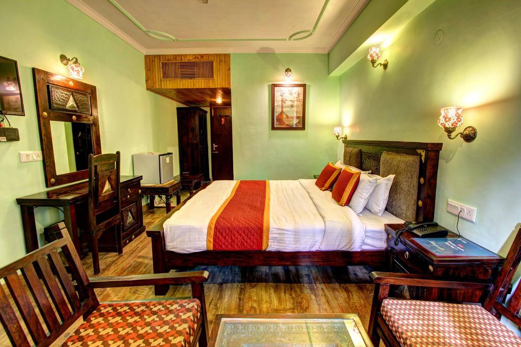 Hotel The Himachal Inn Manāli Dış mekan fotoğraf