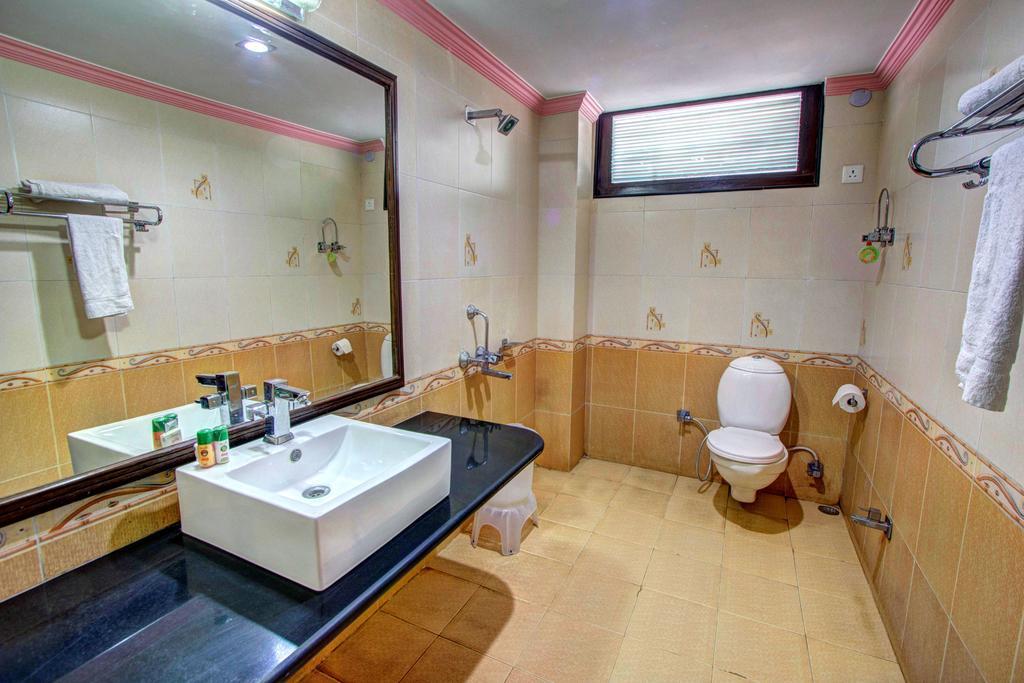 Hotel The Himachal Inn Manāli Dış mekan fotoğraf